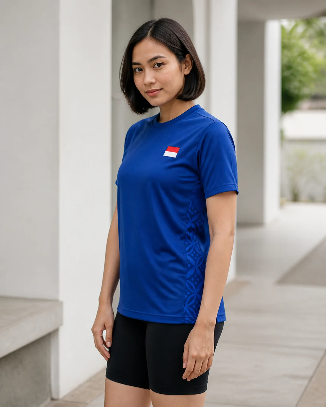 Pusaka Biru dikenakan dalam pemotretan editorial Nadi